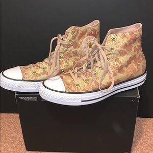 New: Gold Glitter Camo Converse High Top size 7